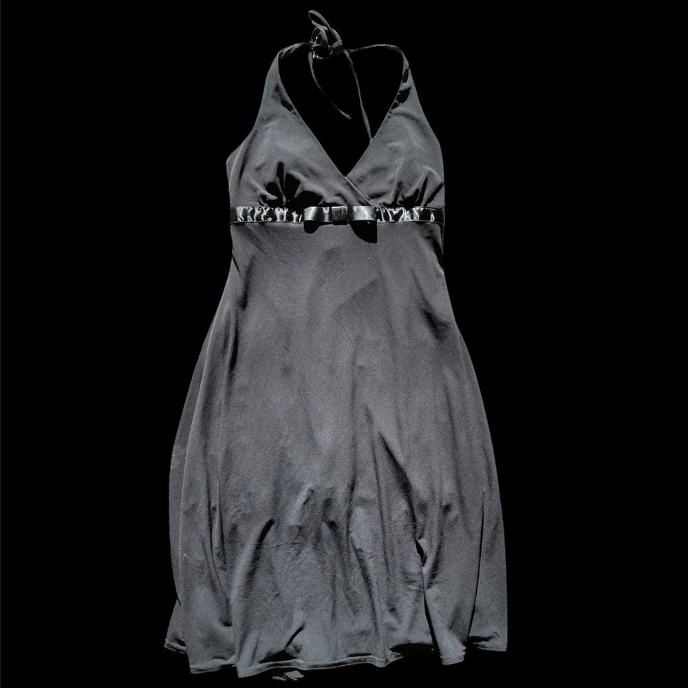 Jodi Kristopher Simple black halter dress